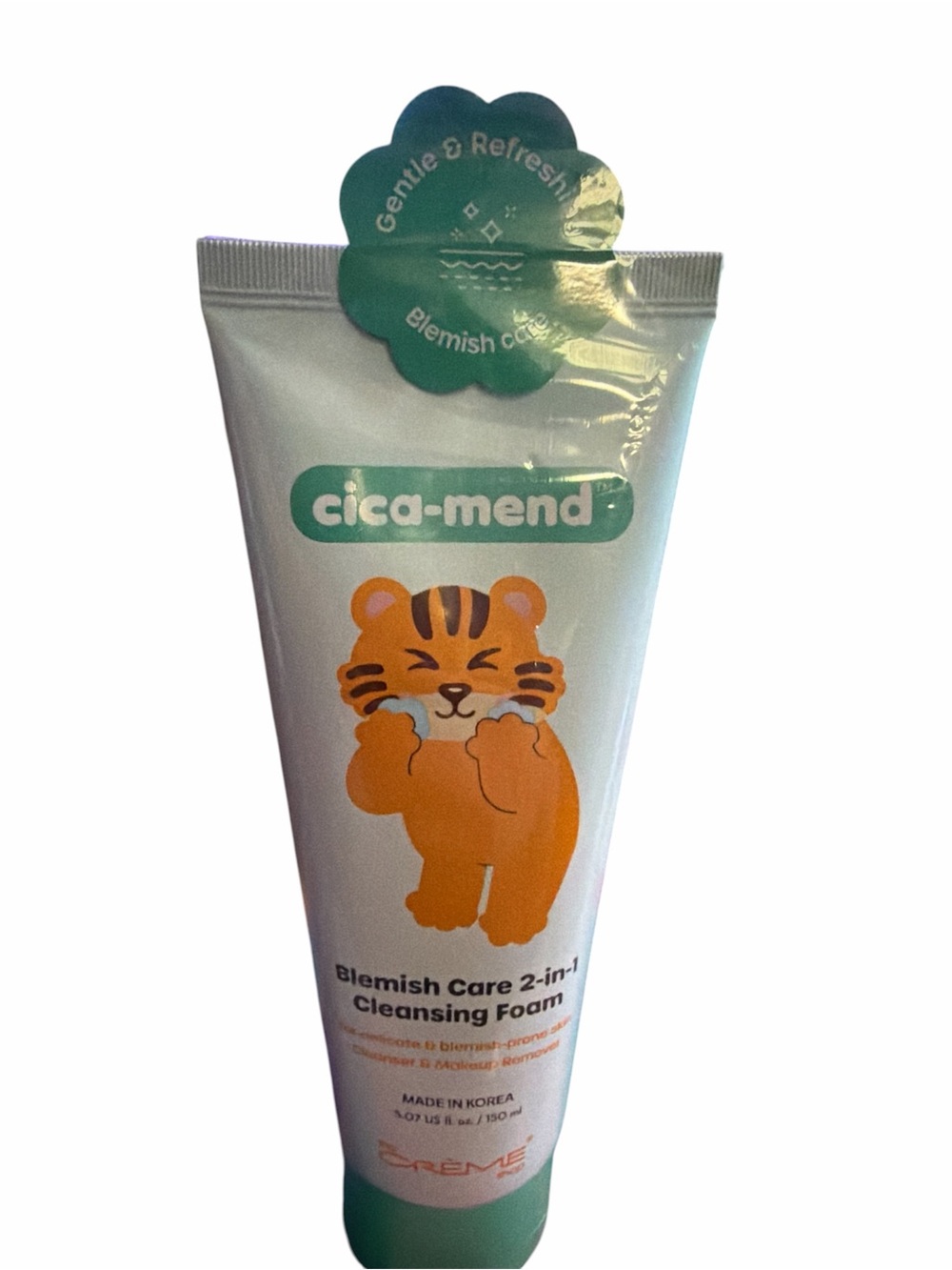 The Creme Shop cica -mend Cleansing Foam – Gentle 2-in-1 Blemish Care